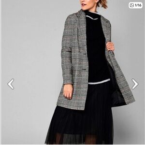 Jacqueline De Yong Gray Plaid Trench Coat with Subtle red Accents
